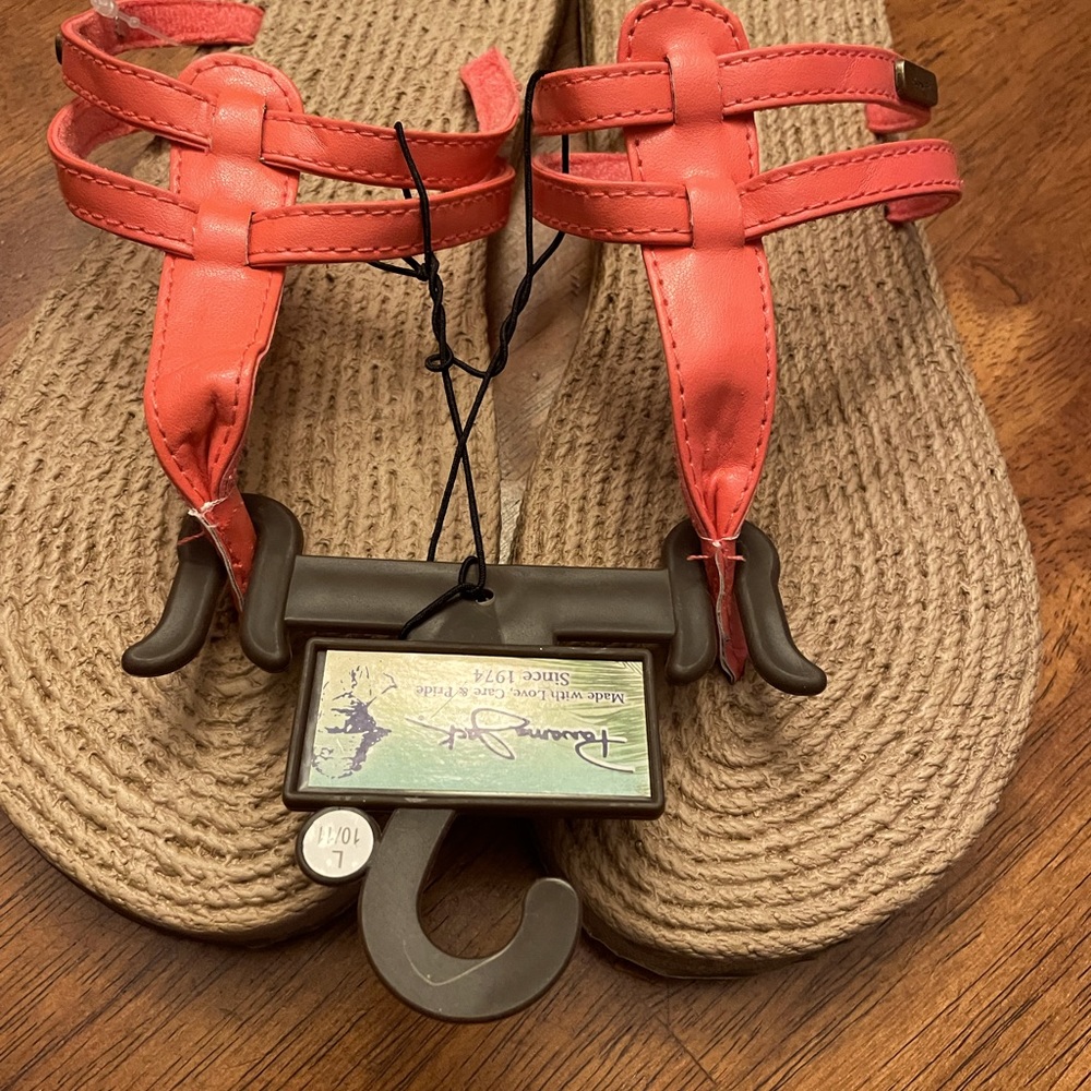 NWT Panama jack flip flops